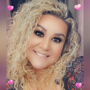 Meet your Posher, Leah